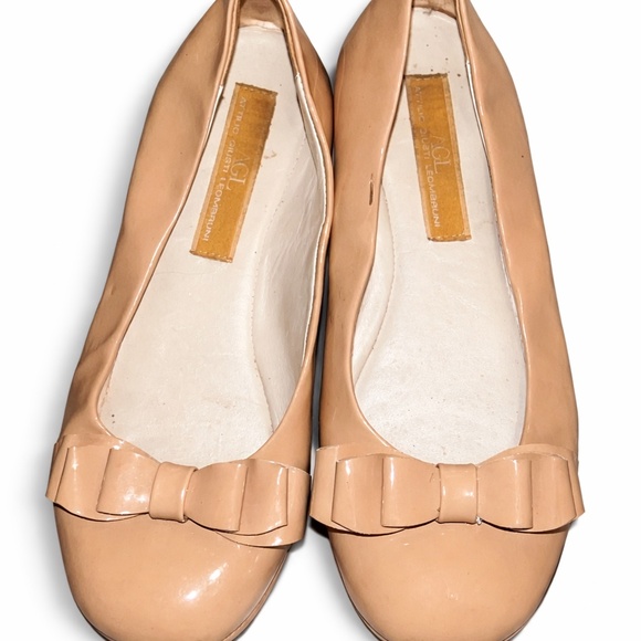 Attilio Giusti Leombruni Shoes - AGL Attilio Giusti Leombruni Nude Patent Leather Ballet Flats Bow Detail Size 8